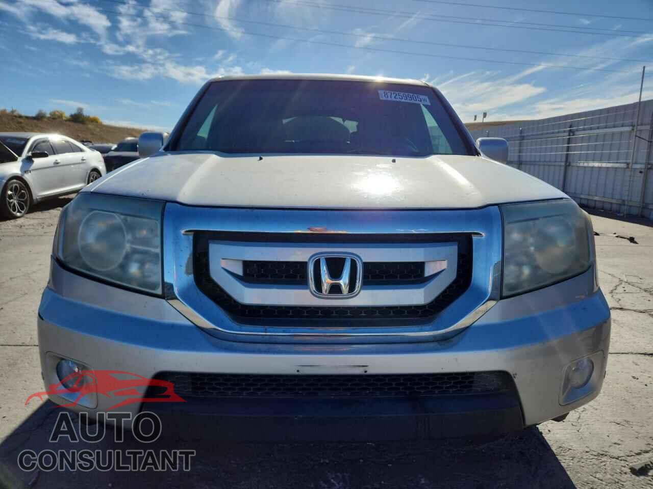 HONDA PILOT 2011 - 5FNYF4H93BB013566