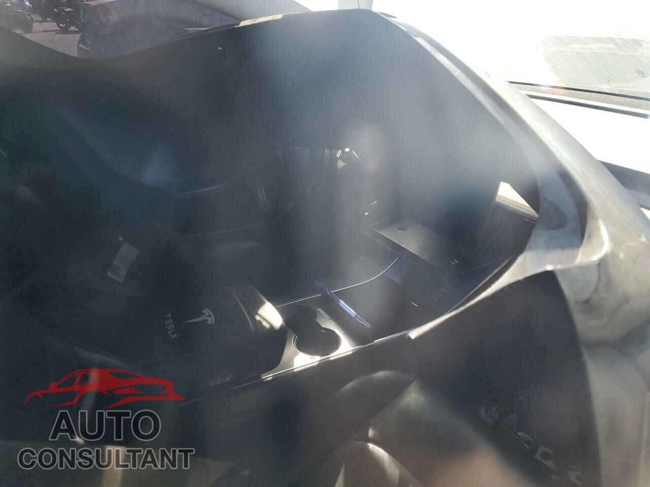 TESLA MODEL 3 2017 - 5YJ3E1EA7HF000337