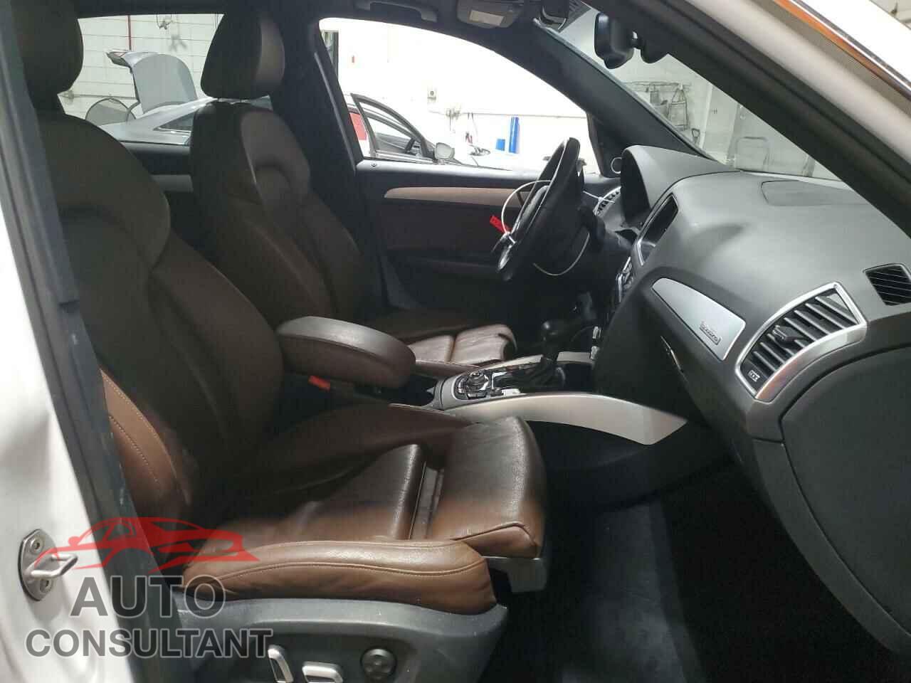 AUDI Q5 2017 - WA1M2AFP0HA044487