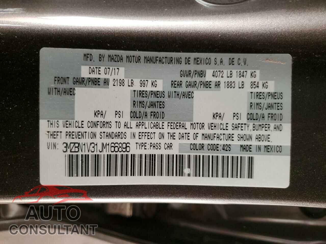 MAZDA 3 2018 - 3MZBN1V31JM166896