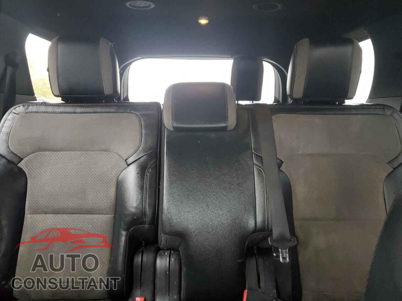 FORD EXPLORER 2017 - 1FM5K8D85HGC10865