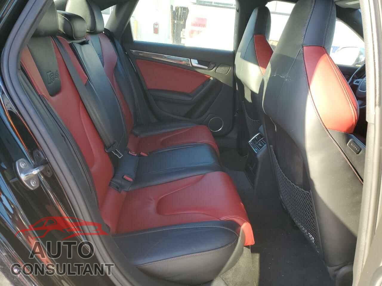 AUDI S4/RS4 2012 - WAUDGAFL1CA017695