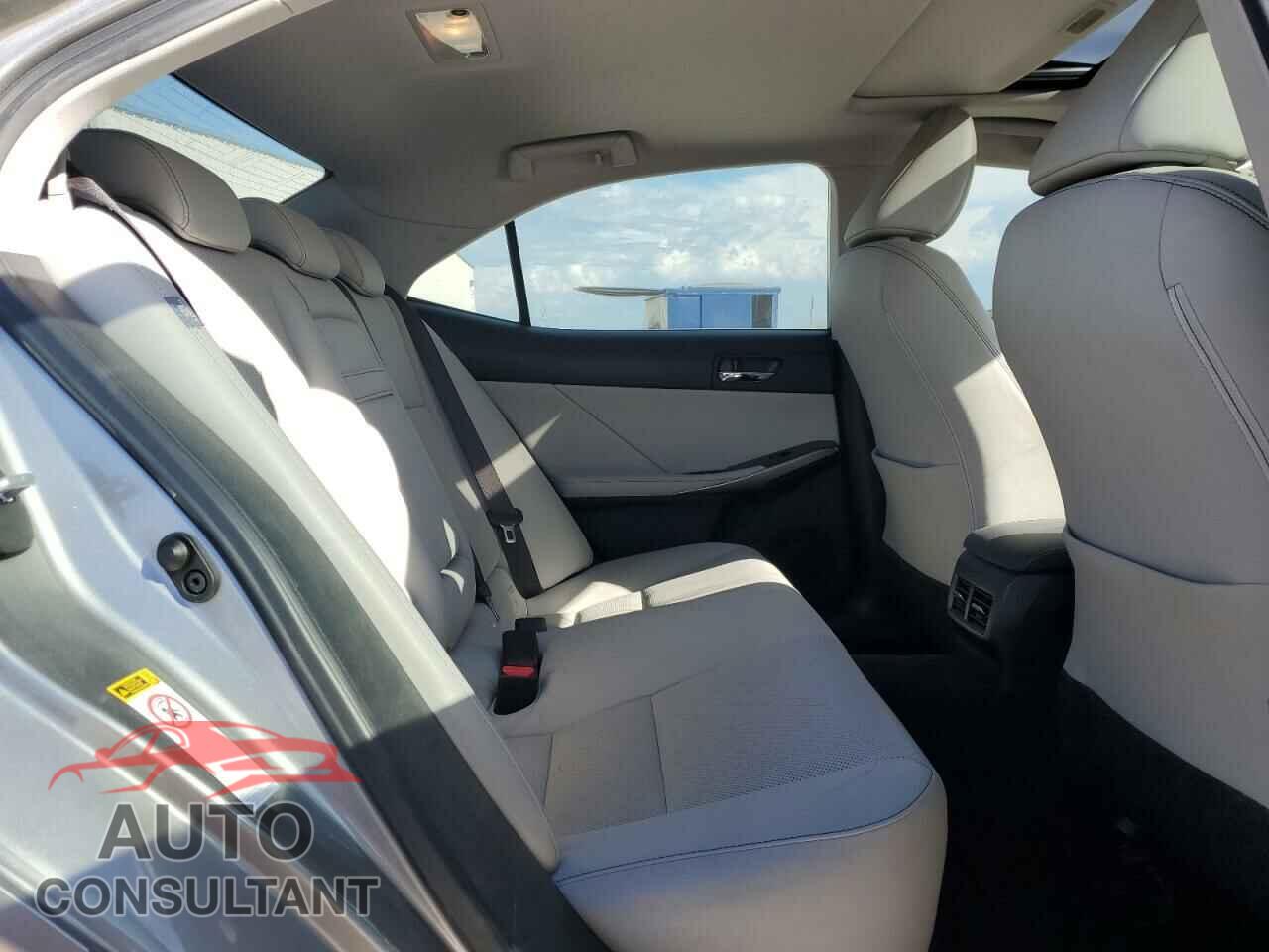 LEXUS IS 2014 - JTHBF1D22E5040663