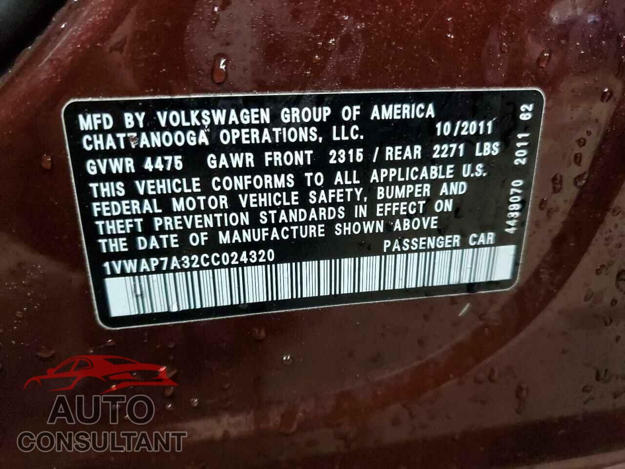 VOLKSWAGEN PASSAT 2012 - 1VWAP7A32CC024320