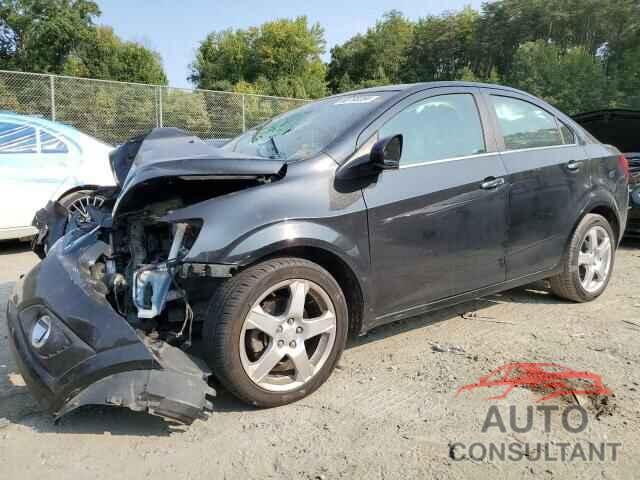 CHEVROLET SONIC 2013 - 1G1JE5SB3D4228695