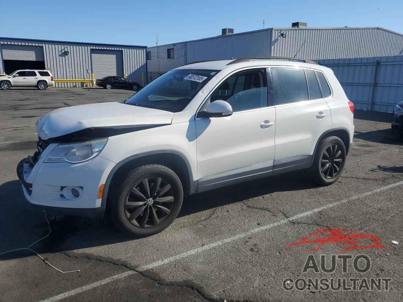 VOLKSWAGEN TIGUAN 2011 - WVGAV7AX4BW536780