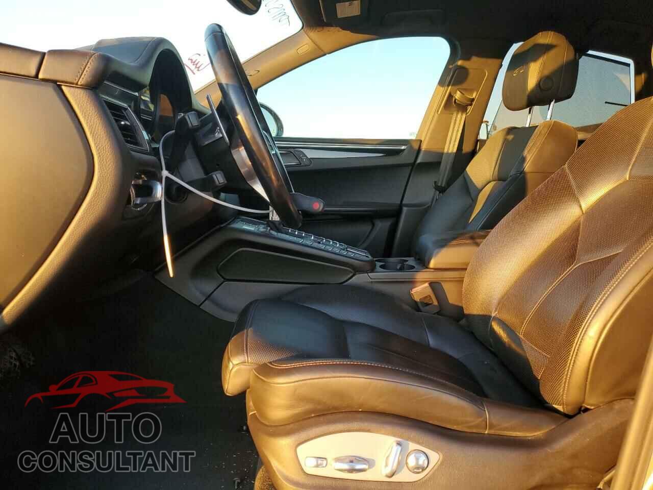 PORSCHE MACAN 2018 - WP1AG2A51JLB62577