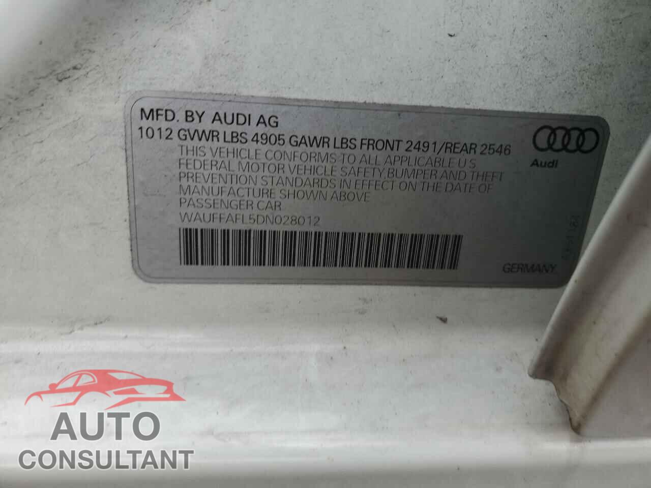 AUDI A4 2013 - WAUFFAFL5DN028012