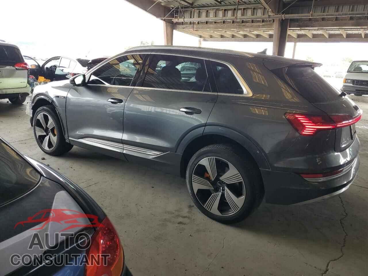 AUDI E-TRON 2019 - WA1VAAGE3KB006077