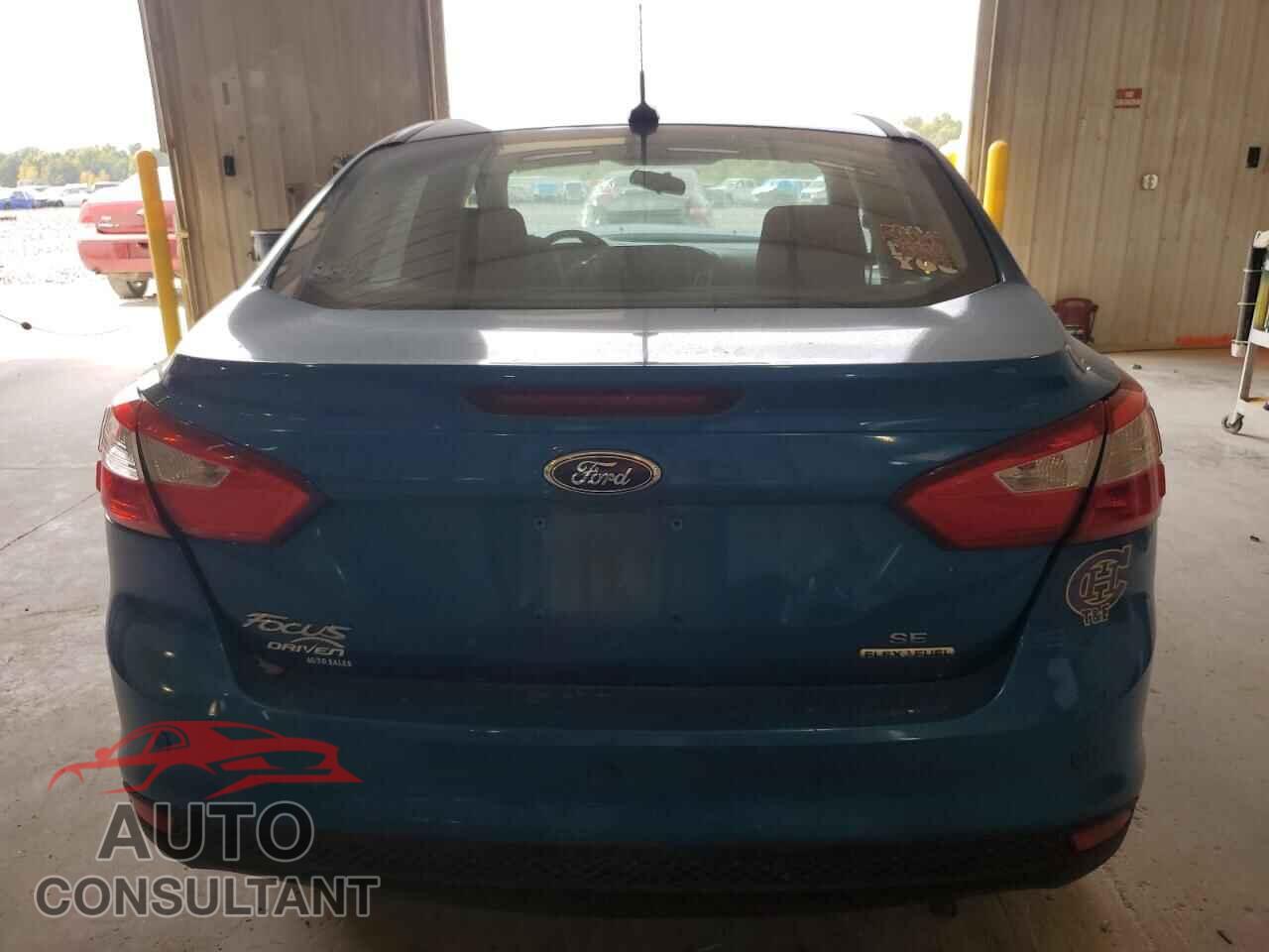 FORD FOCUS 2014 - 1FADP3F20EL195357
