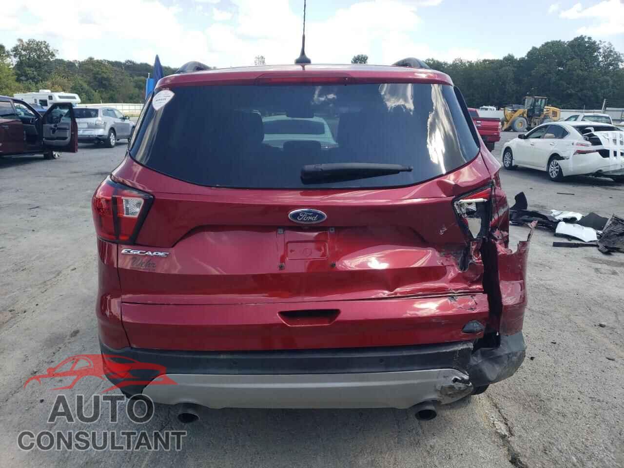 FORD ESCAPE 2019 - 1FMCU9HD5KUC23770