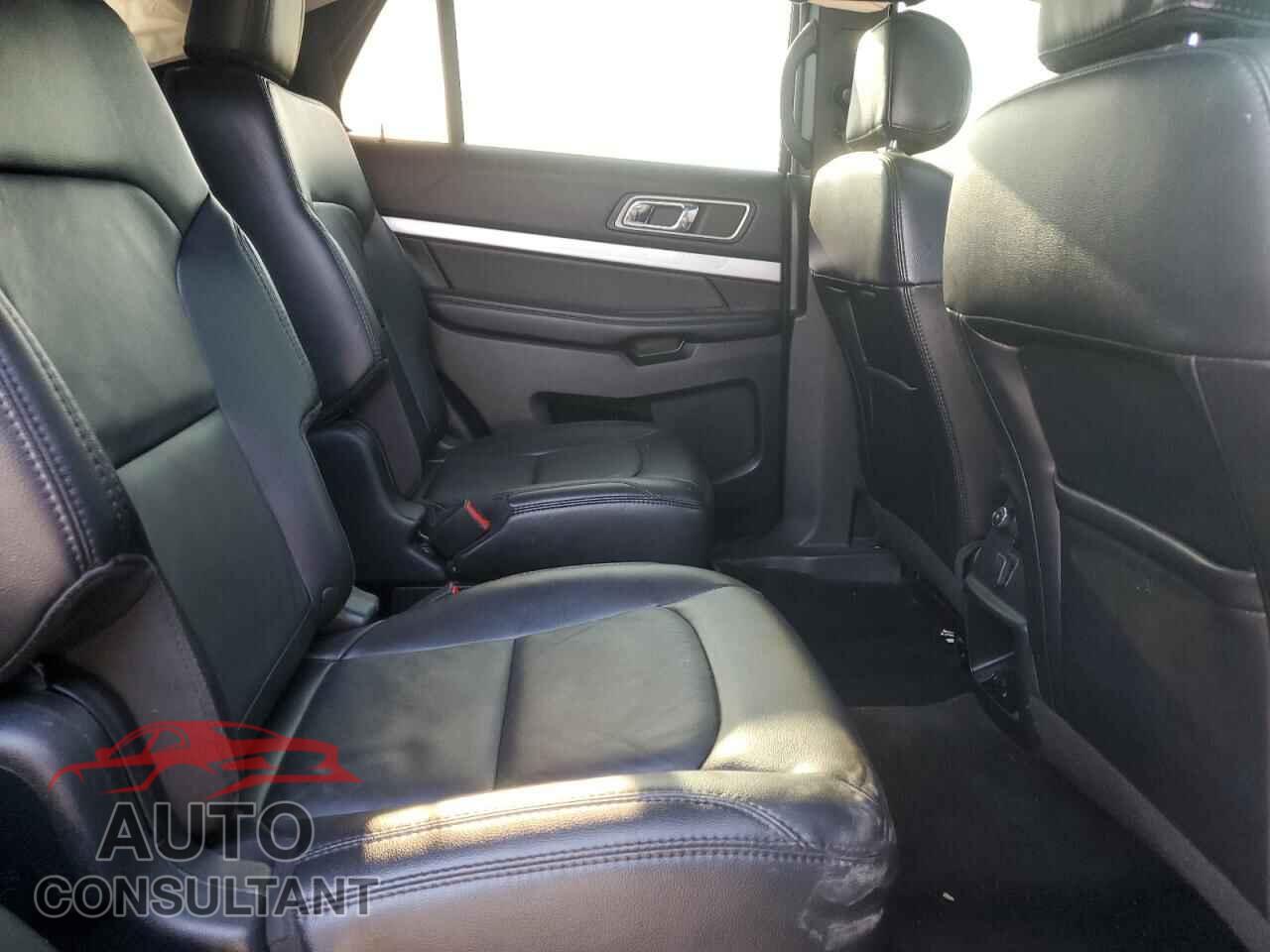 FORD EXPLORER 2017 - 1FM5K8D87HGD32904