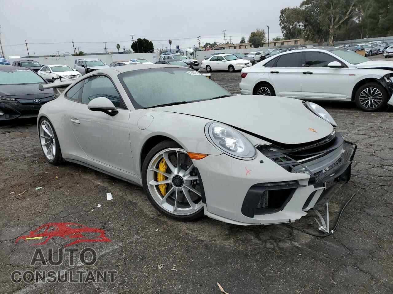 PORSCHE 911 2018 - WP0AC2A91JS175089