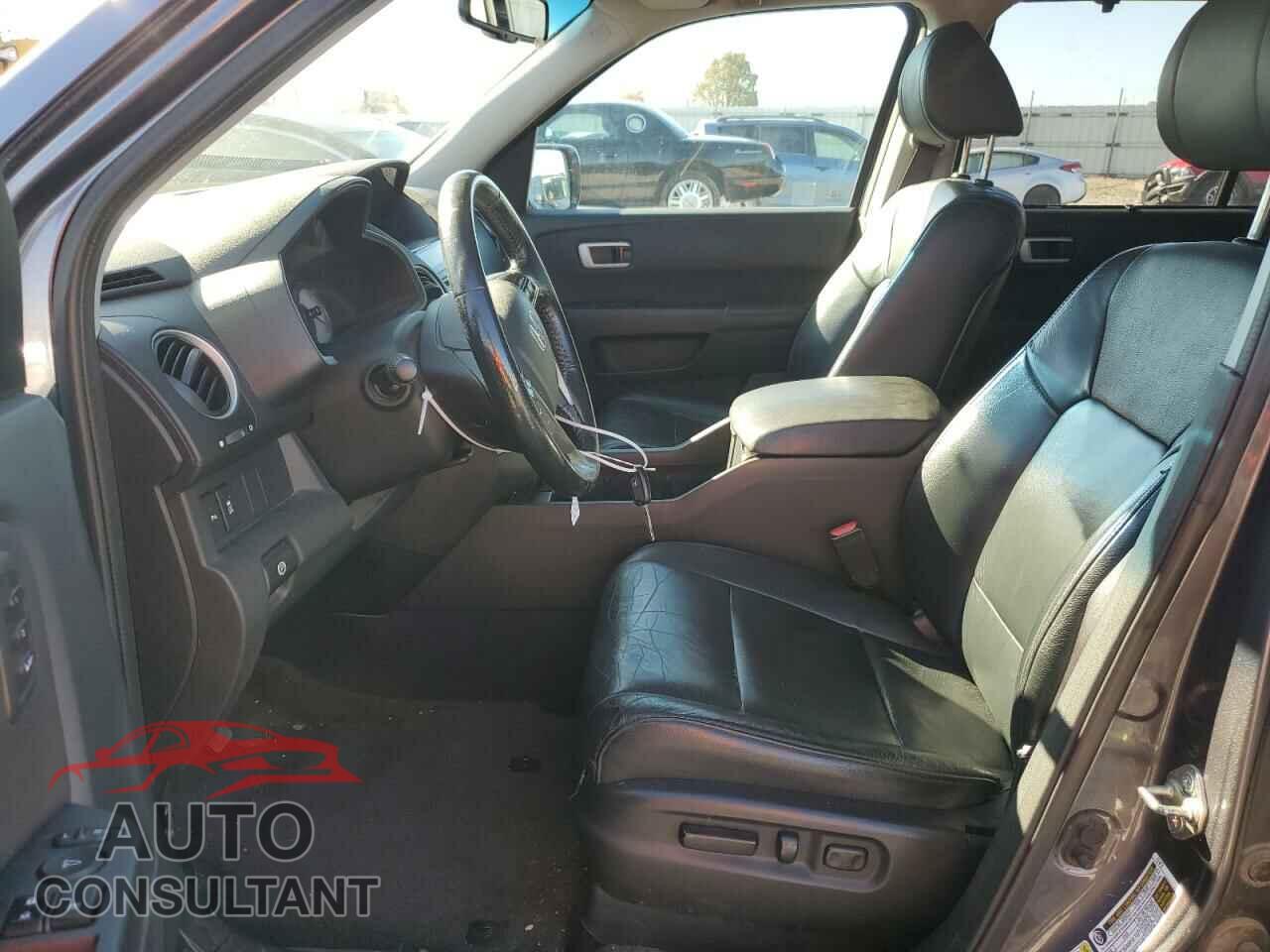 HONDA PILOT 2015 - 5FNYF4H9XFB034744