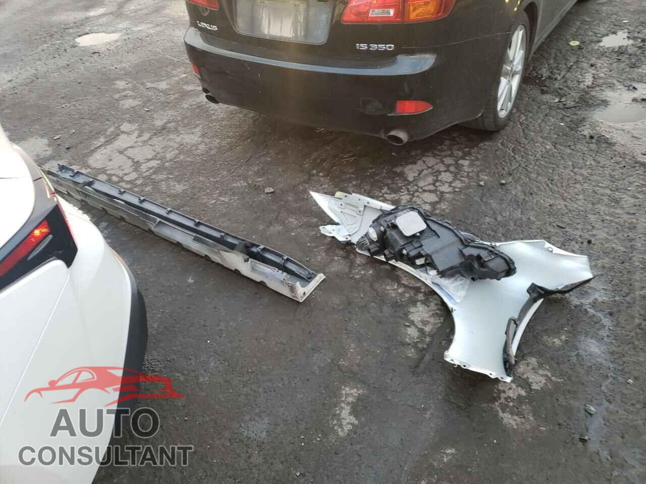 LEXUS IS 2021 - JTHC81F29M5043408