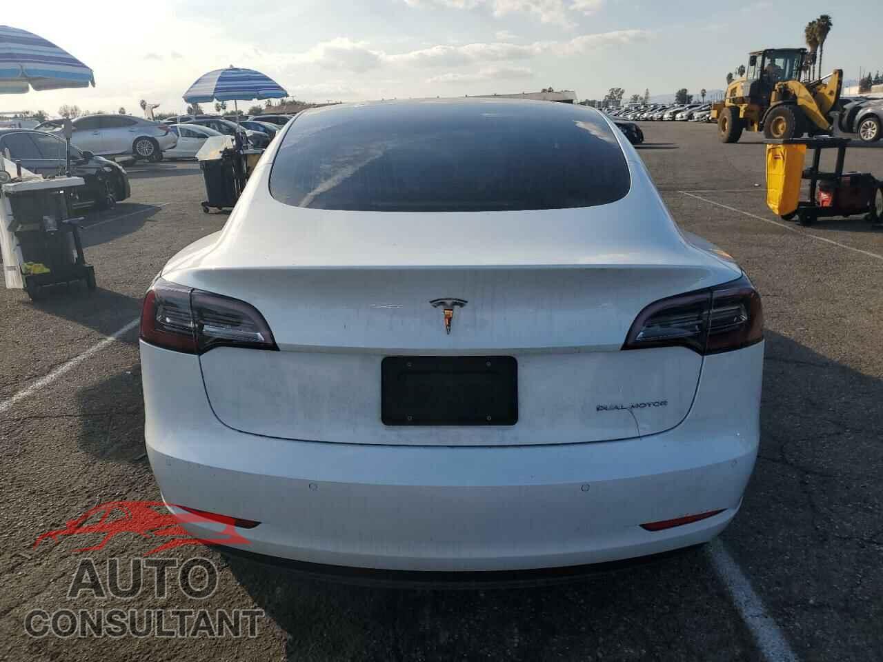 TESLA MODEL 3 2019 - 5YJ3E1EB5KF512405