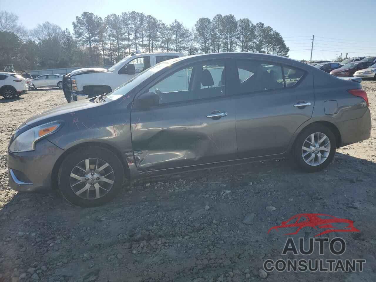 NISSAN VERSA 2017 - 3N1CN7APXHL826195