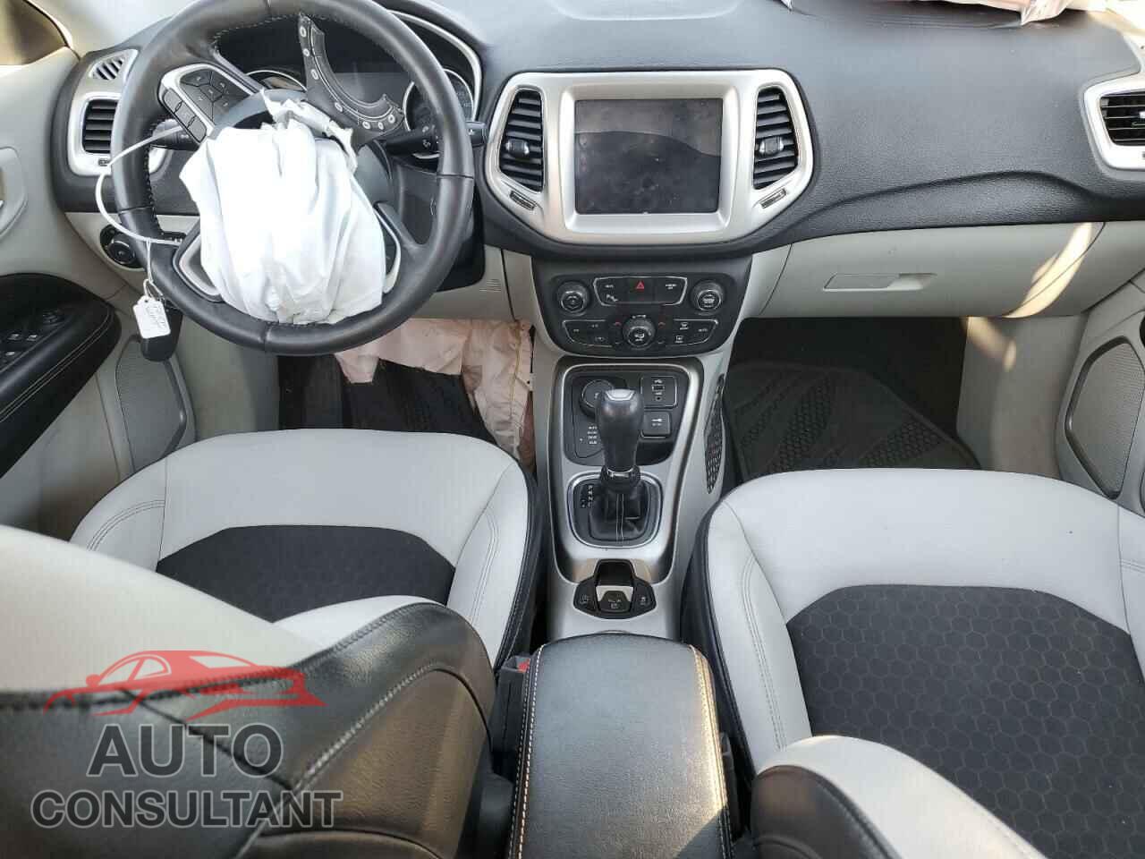 JEEP COMPASS 2017 - 3C4NJDBB1HT646767