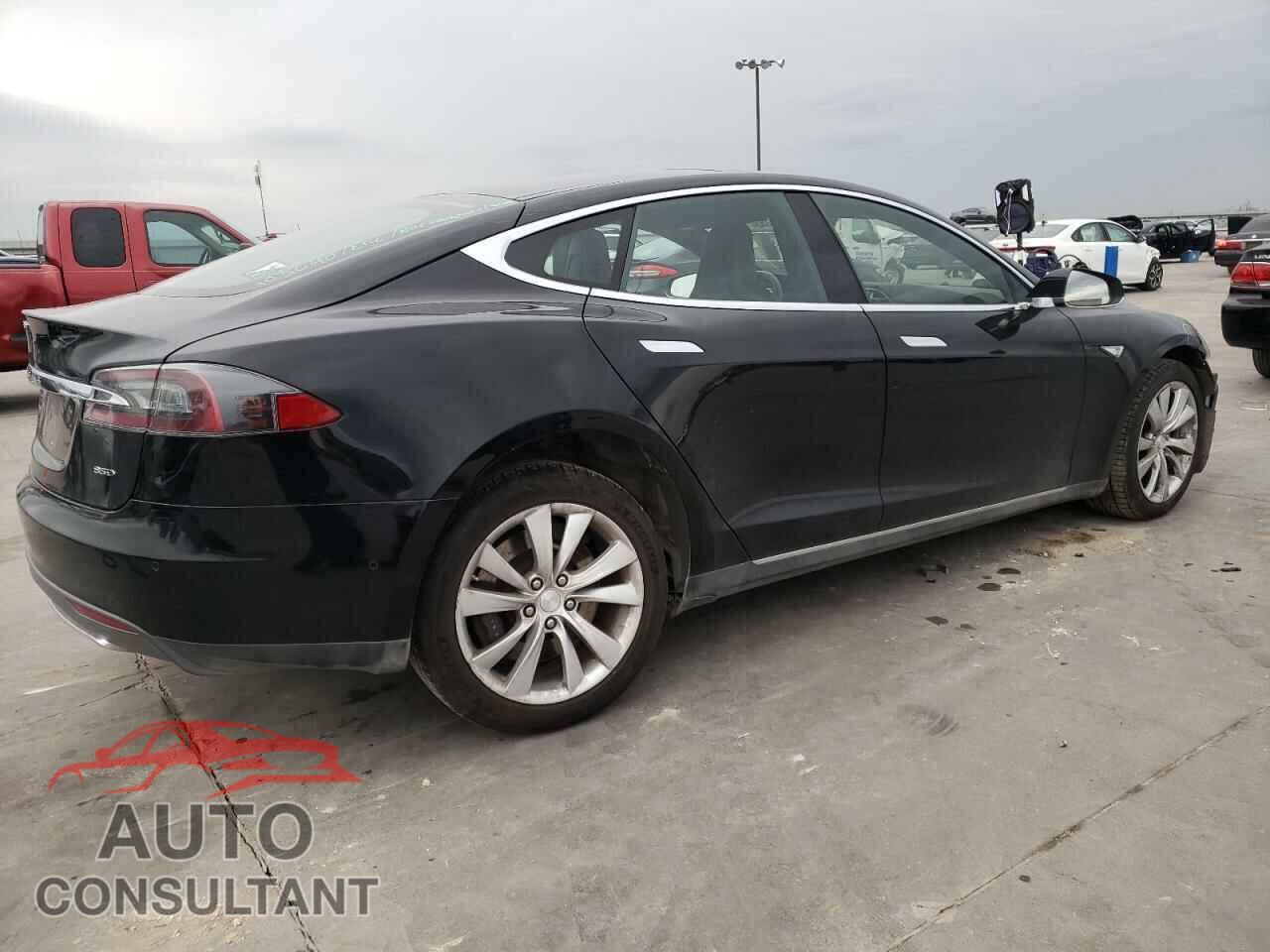 TESLA MODEL S 2015 - 5YJSA1E2XFF103040