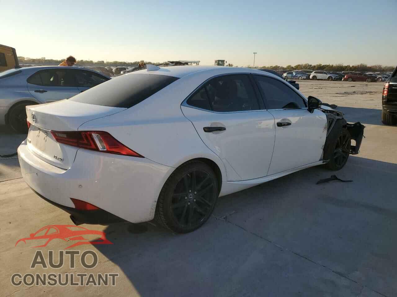 LEXUS IS 2015 - JTHBF1D27F5066256