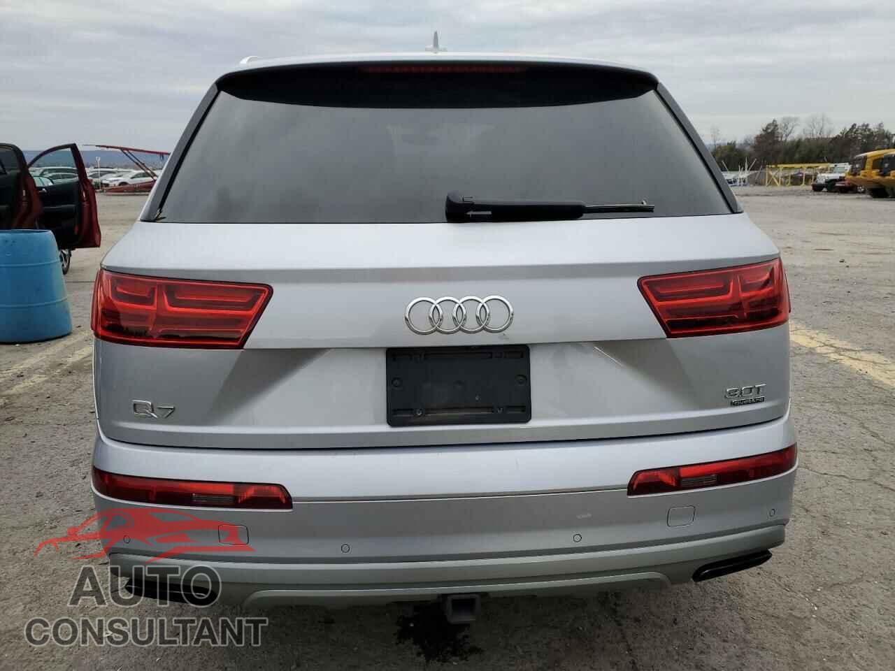 AUDI Q7 2017 - WA1LAAF73HD001663