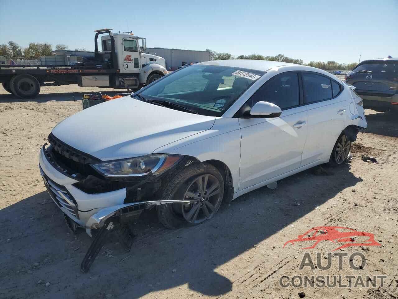 HYUNDAI ELANTRA 2018 - 5NPD84LF9JH220520