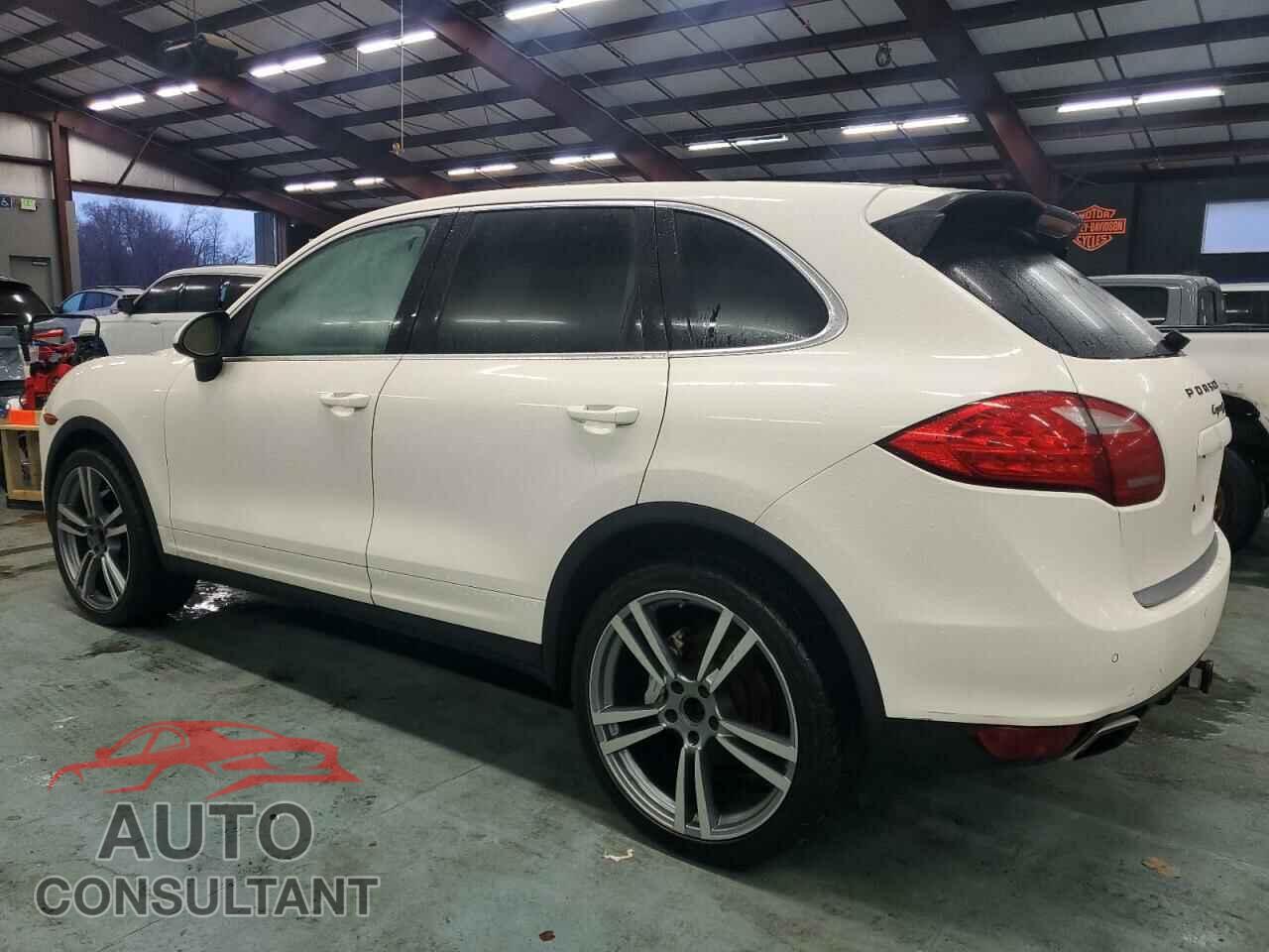 PORSCHE CAYENNE 2011 - WP1AB2A22BLA54801
