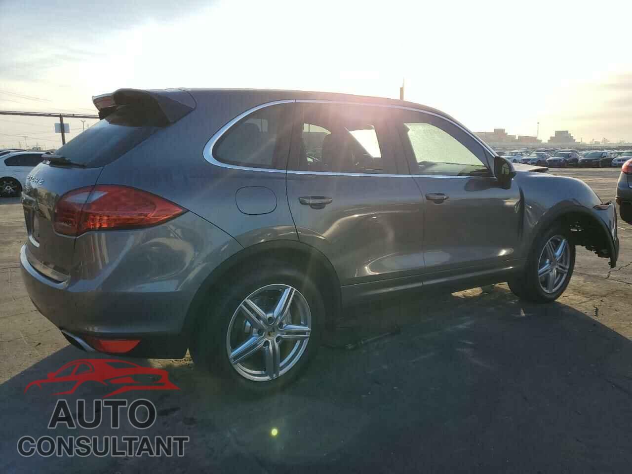PORSCHE CAYENNE 2012 - WP1AB2A2XCLA47533