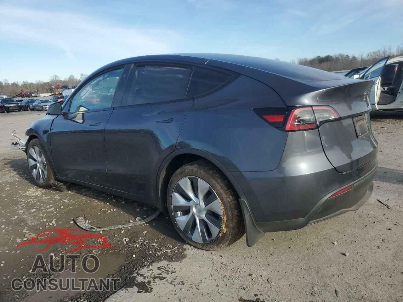 TESLA MODEL Y 2023 - 7SAYGAEE8PF902046