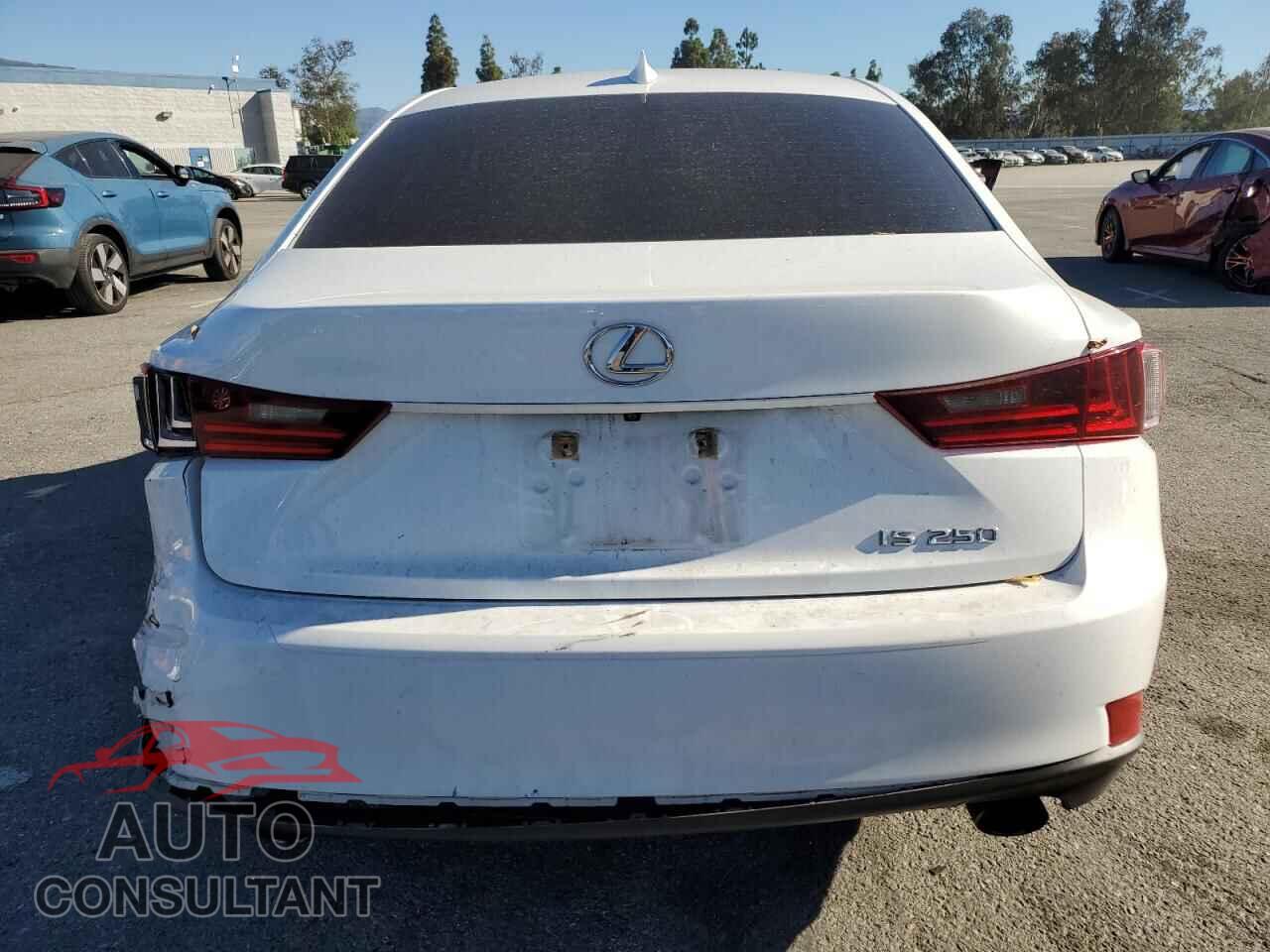 LEXUS IS 2014 - JTHBF1D25E5036848