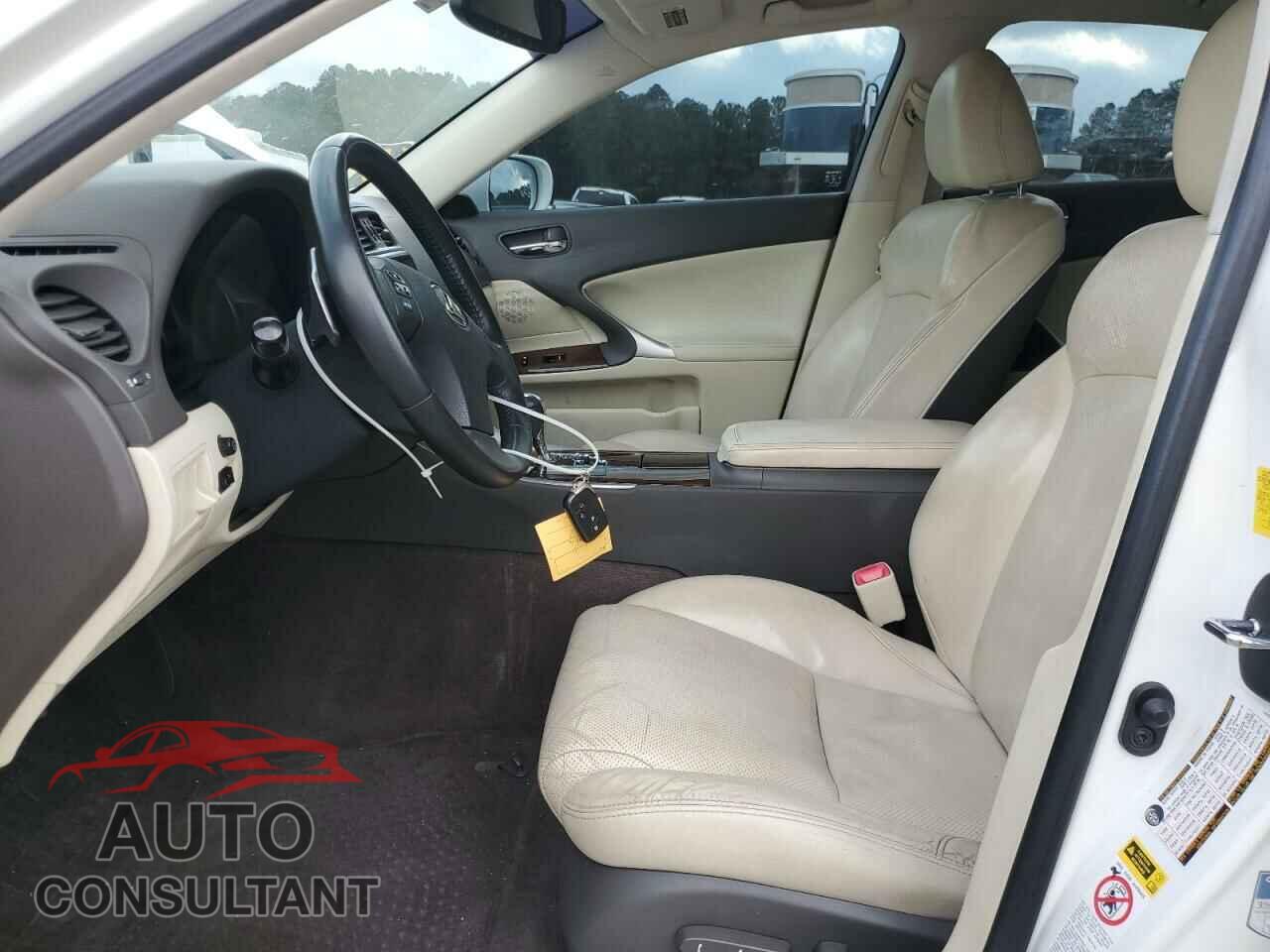 LEXUS IS 2010 - JTHBF5C2XA5124314