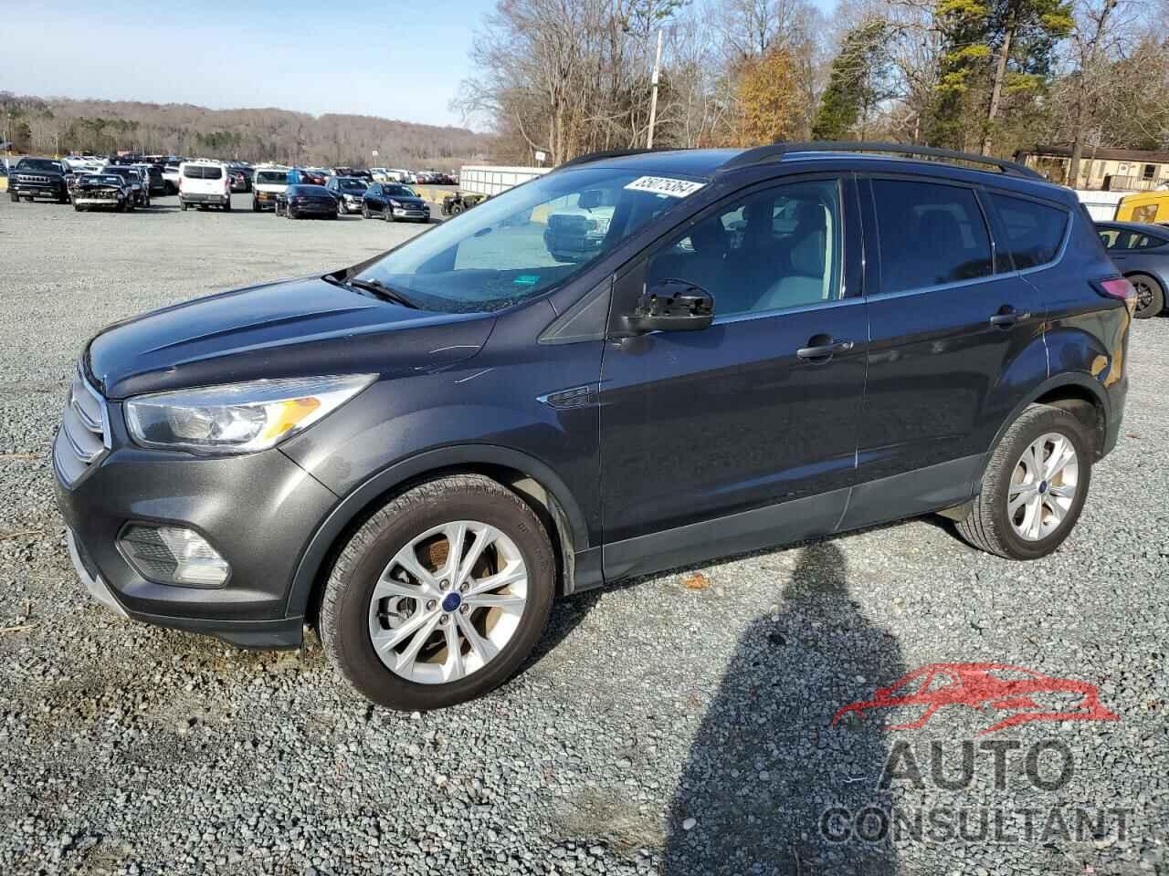 FORD ESCAPE 2018 - 1FMCU0GD7JUC12572