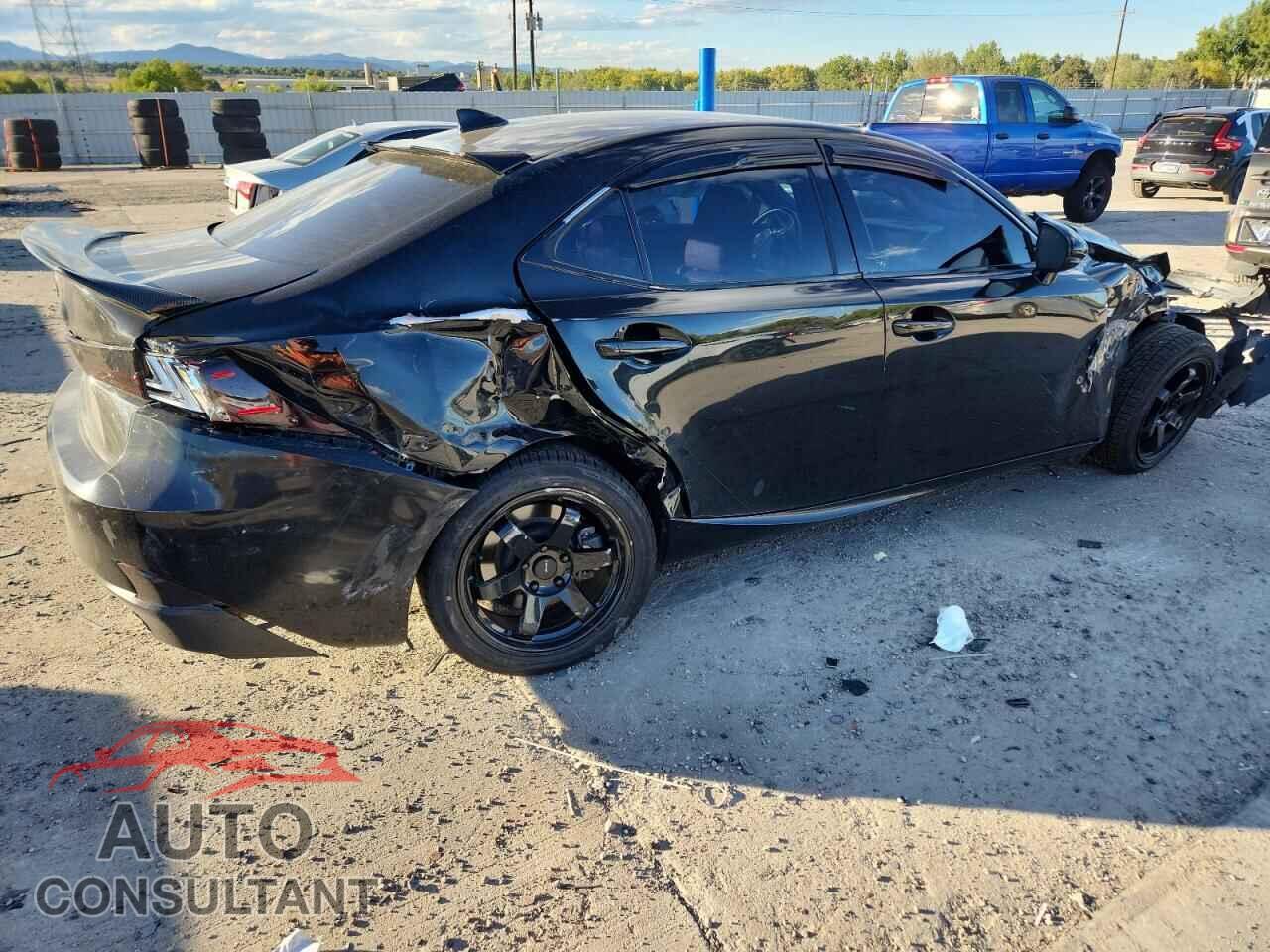 LEXUS IS 2015 - JTHCE1D28F5007661