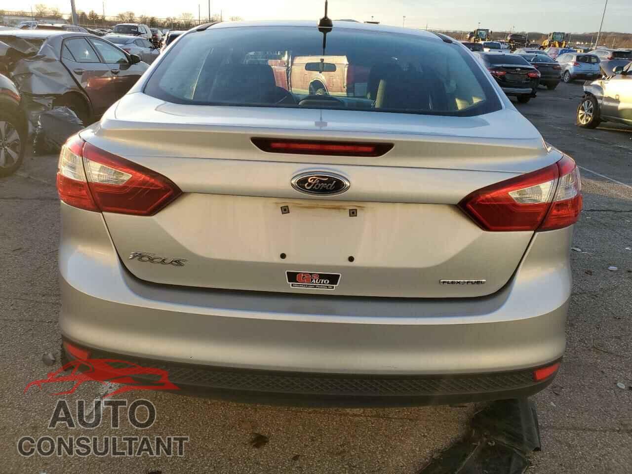 FORD FOCUS 2014 - 1FADP3E25EL193881