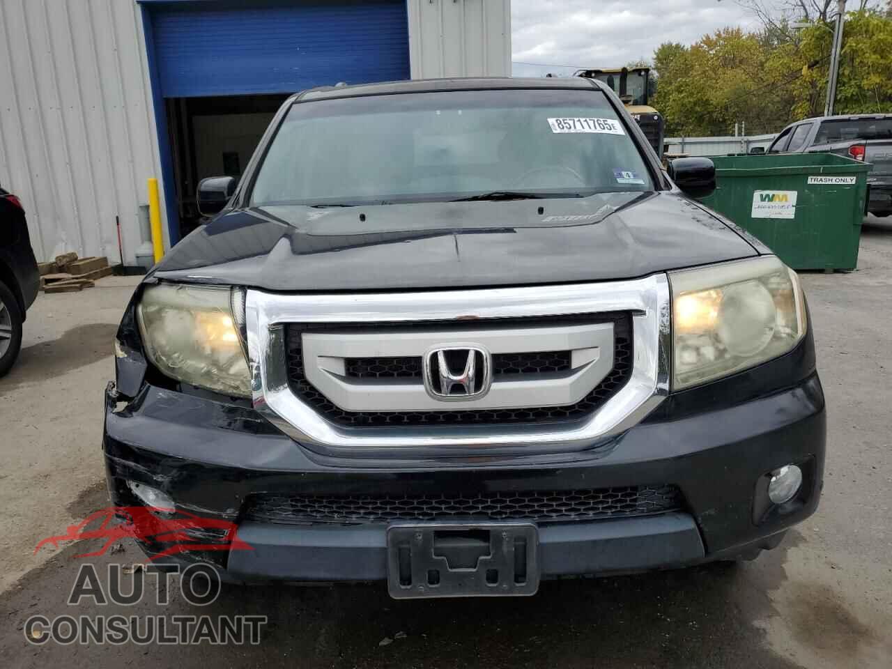 HONDA PILOT 2011 - 5FNYF4H95BB070948
