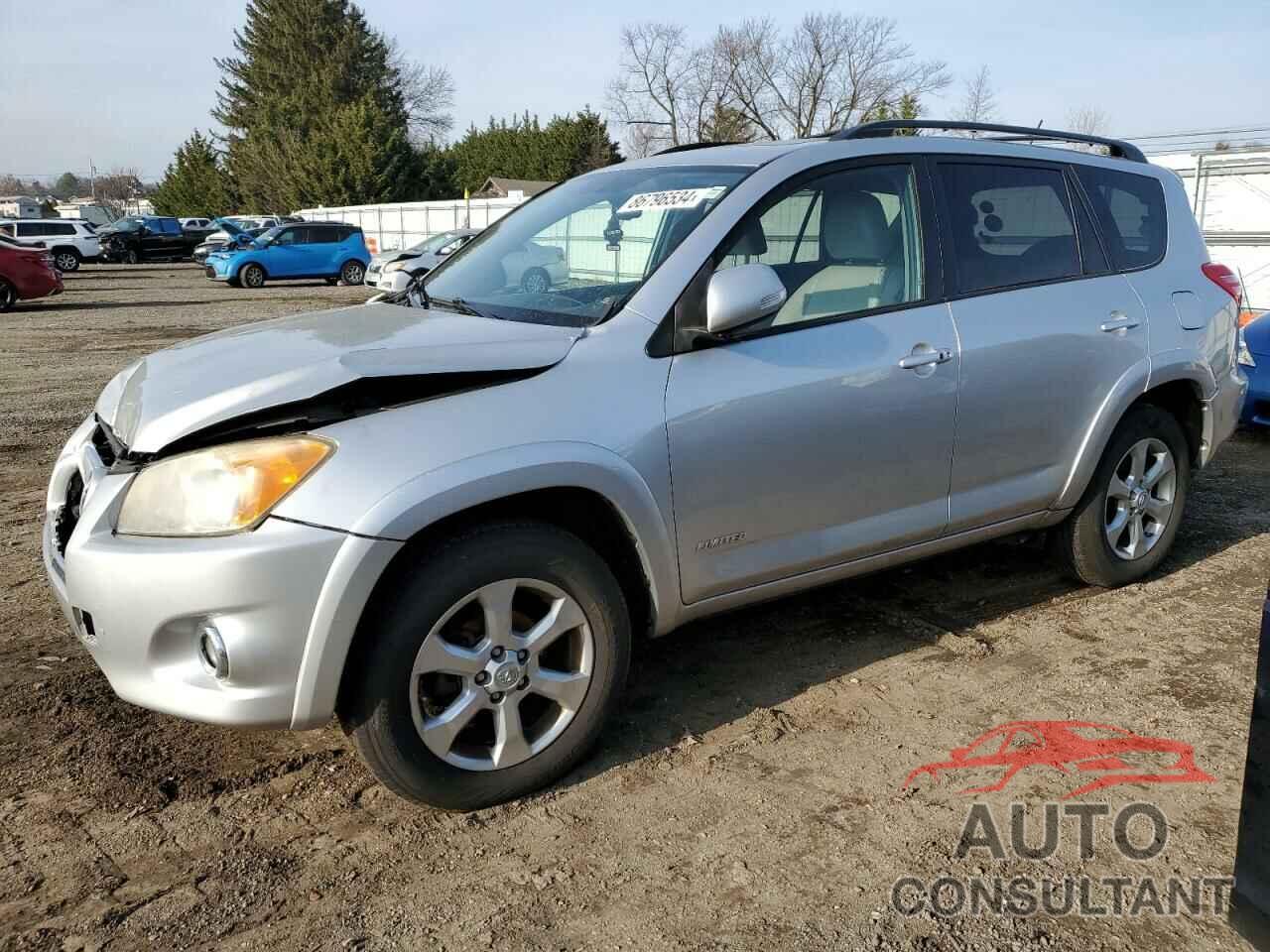 TOYOTA RAV4 2011 - JTMDF4DV1BD041942