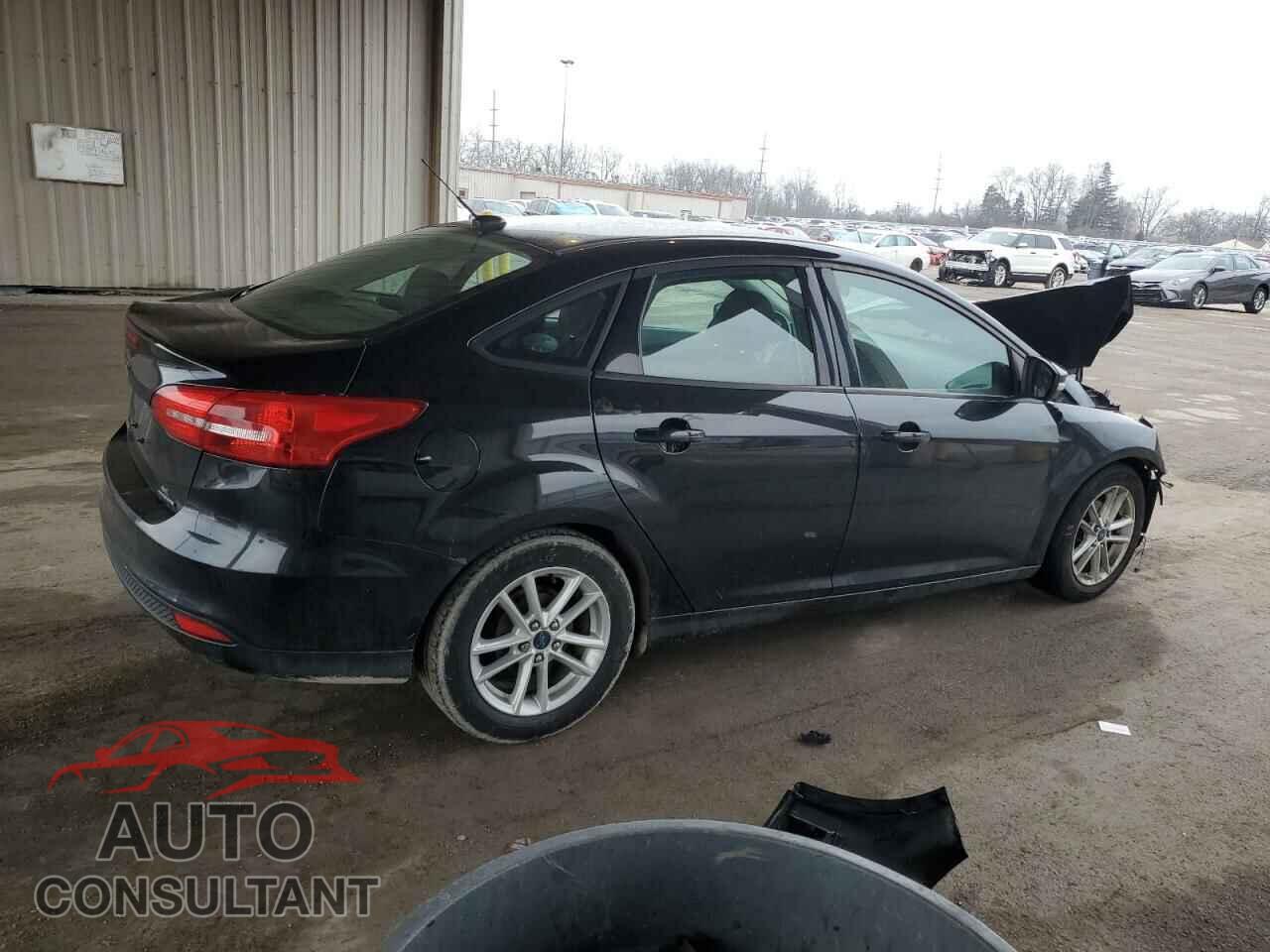 FORD FOCUS 2015 - 1FADP3F26FL347157