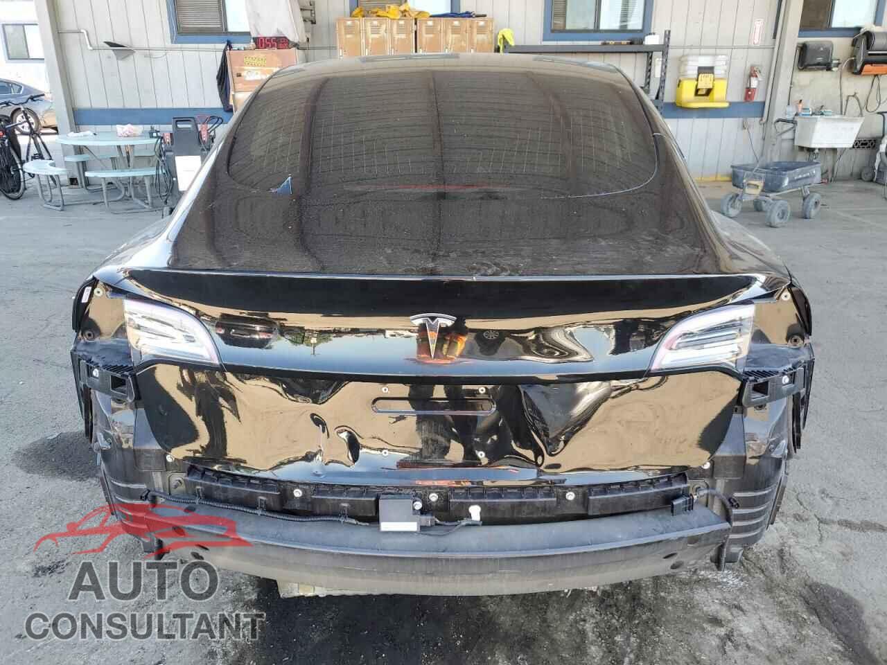 TESLA MODEL 3 2018 - 5YJ3E1EA6JF075875