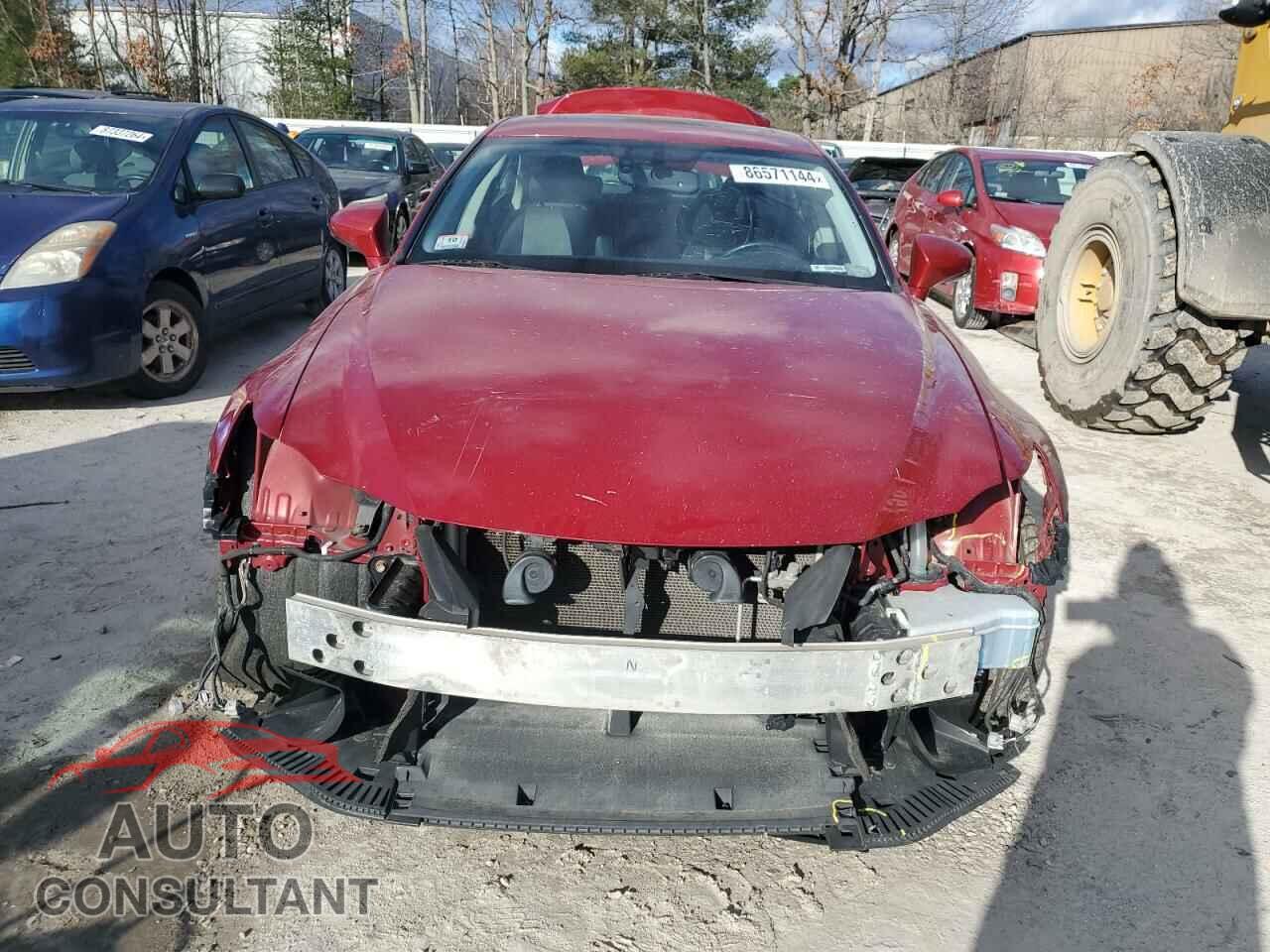 LEXUS IS 2015 - JTHCF1D20F5017176