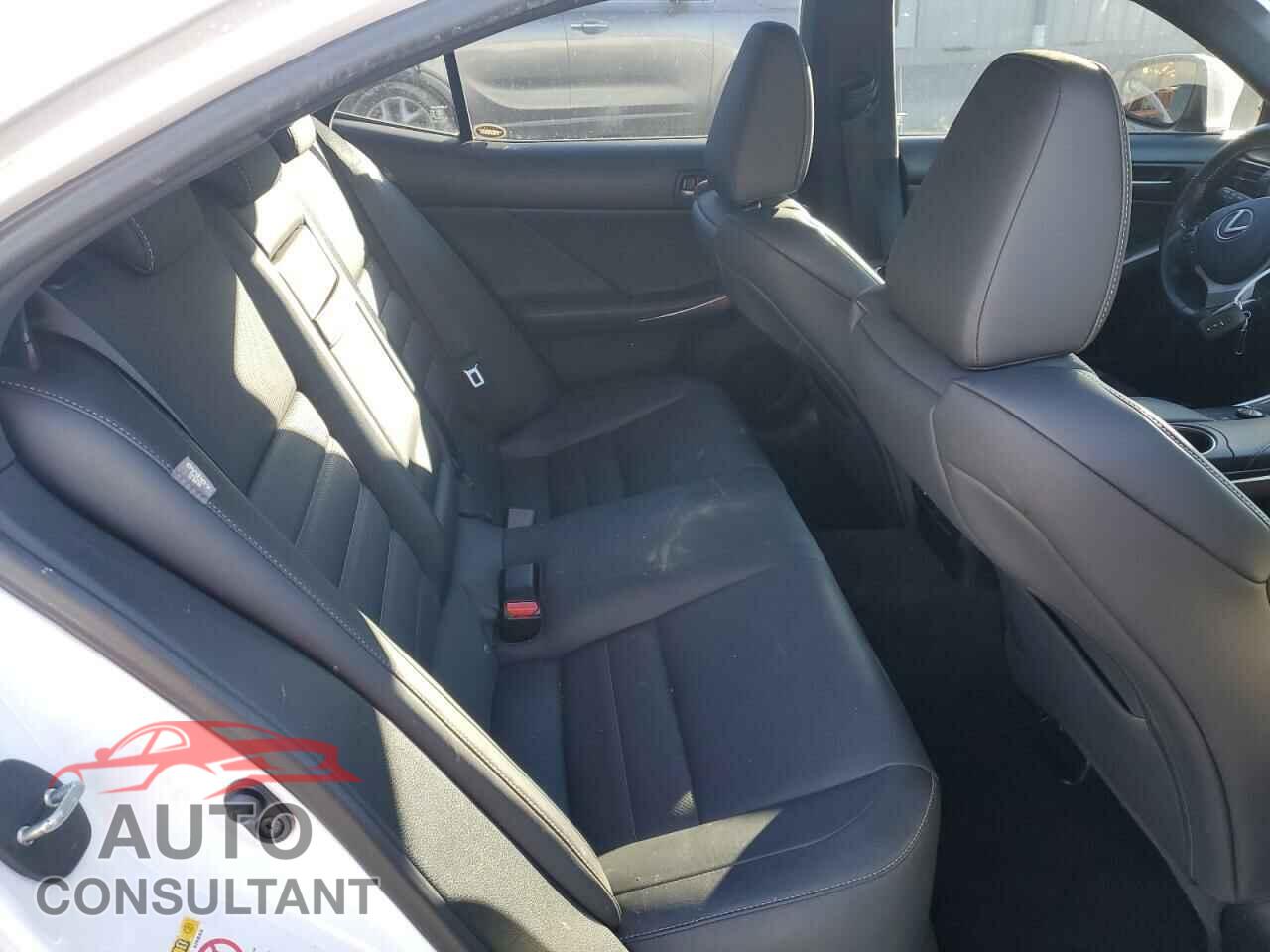 LEXUS IS 2017 - JTHBA1D22H5045350