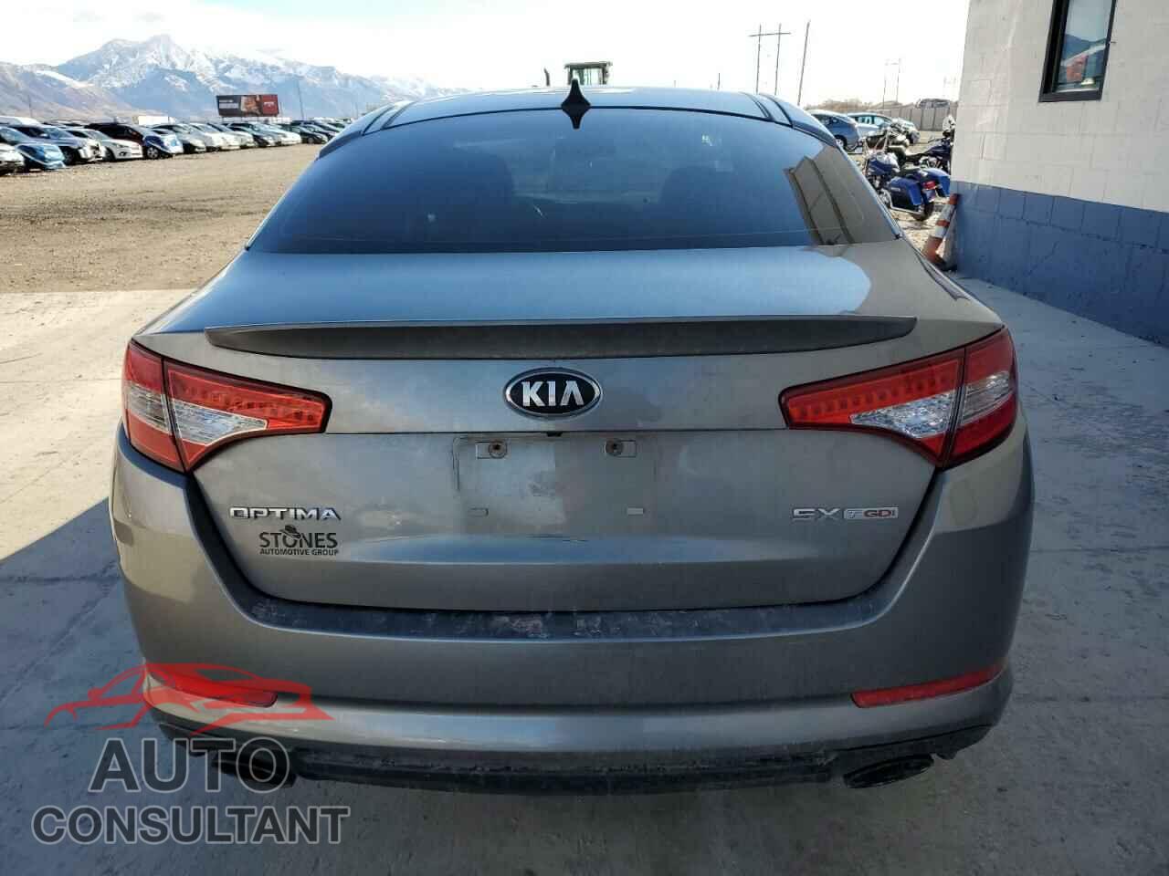 KIA OPTIMA 2013 - 5XXGR4A64DG143326