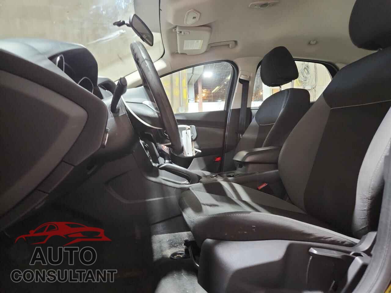 FORD FOCUS 2014 - 1FADP3F28EL110653