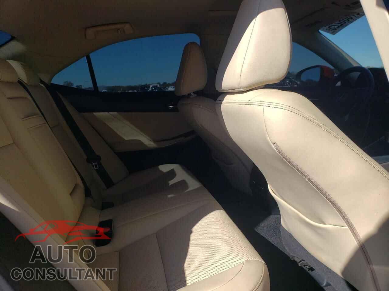LEXUS IS 2016 - JTHBA1D29G5016703
