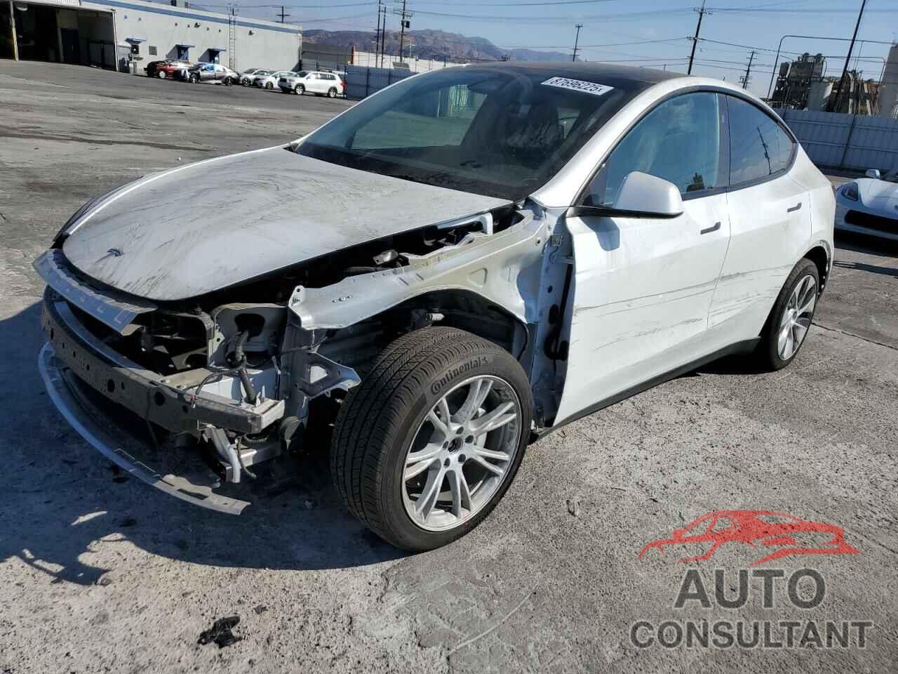 TESLA MODEL Y 2023 - 7SAYGAEE0PF832008