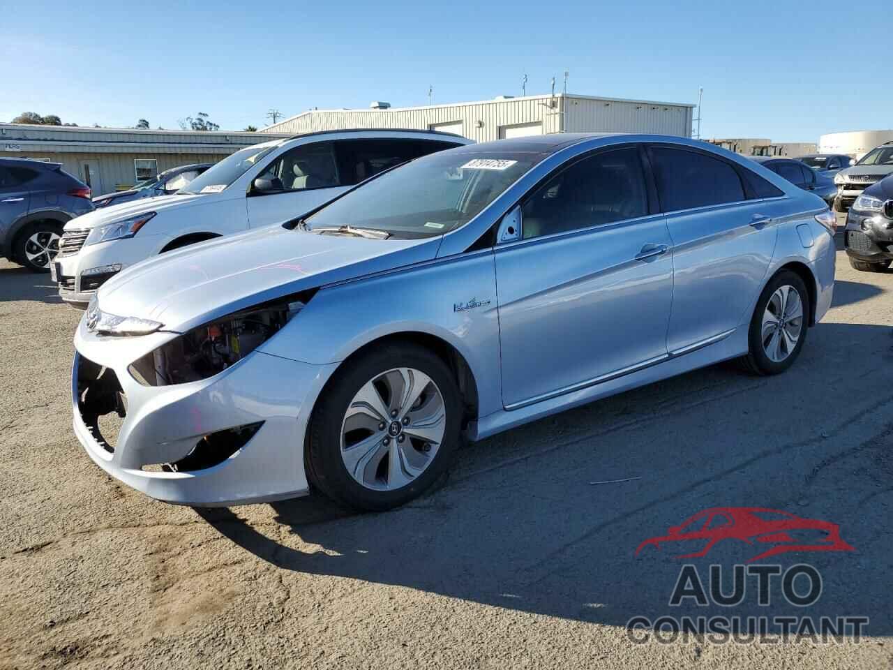 HYUNDAI SONATA 2013 - KMHEC4A42DA079818