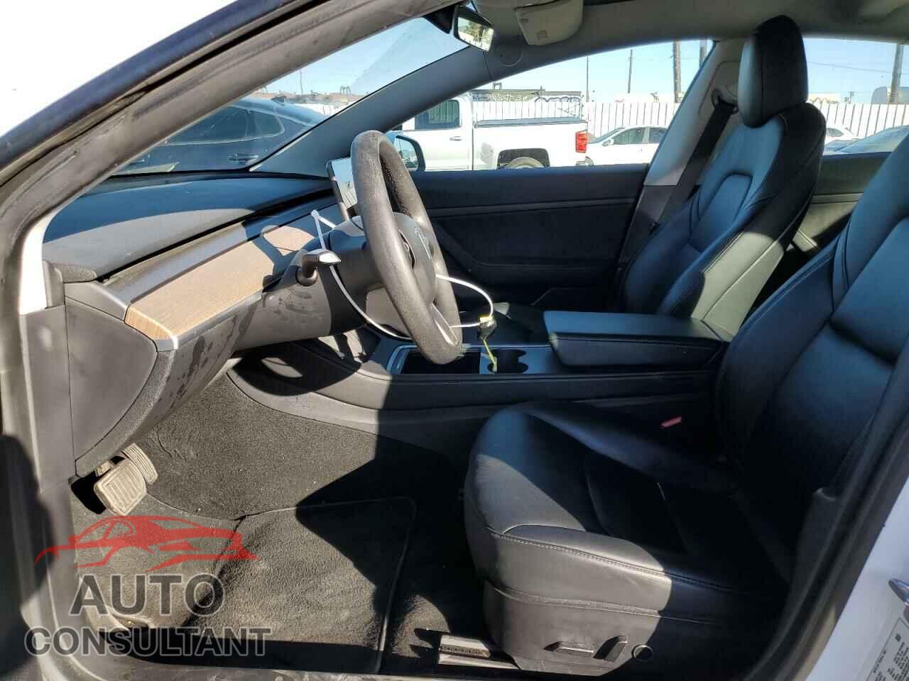 TESLA MODEL 3 2021 - 5YJ3E1EA7MF939658
