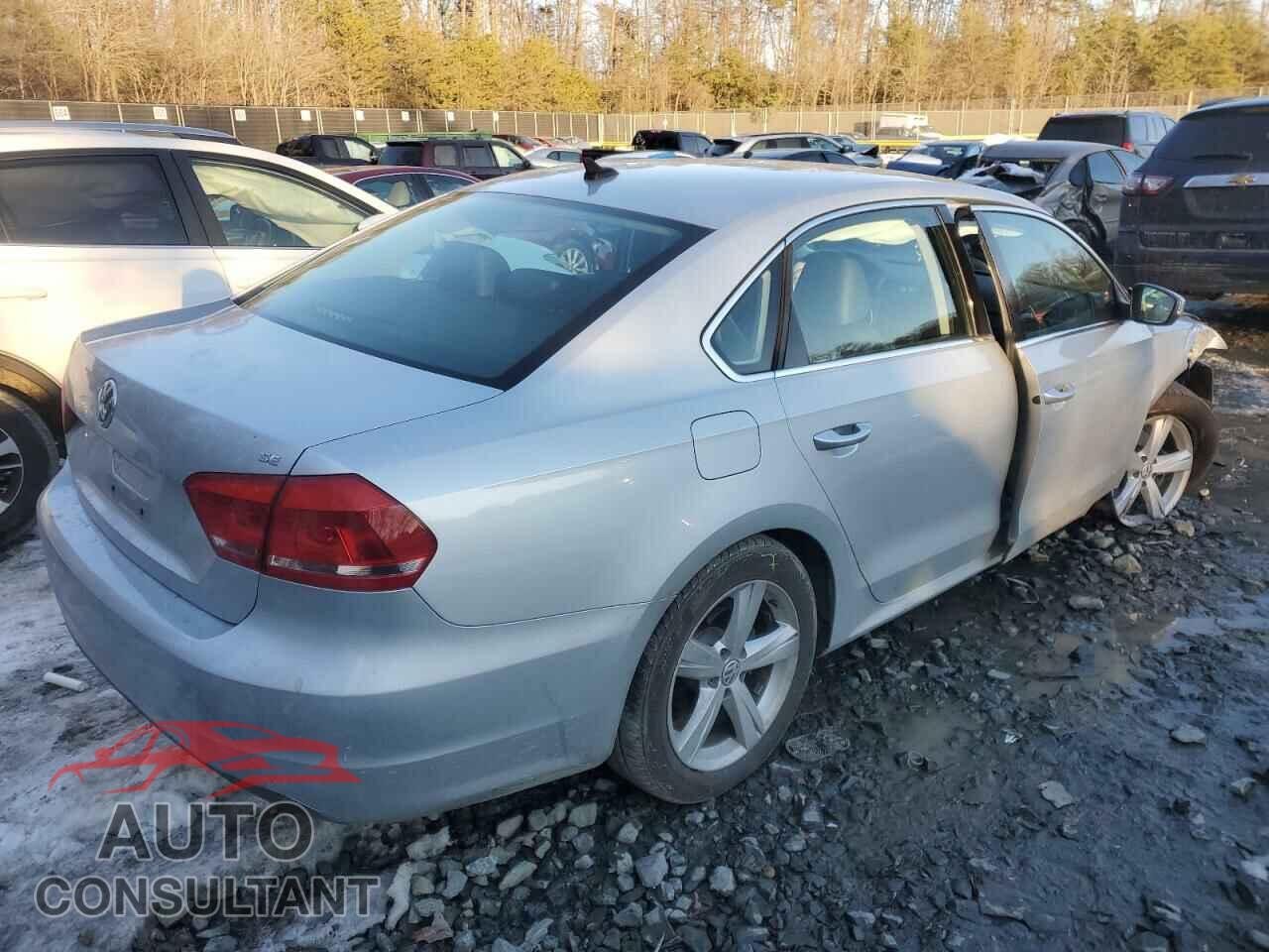 VOLKSWAGEN PASSAT 2014 - 1VWBP7A35EC009611
