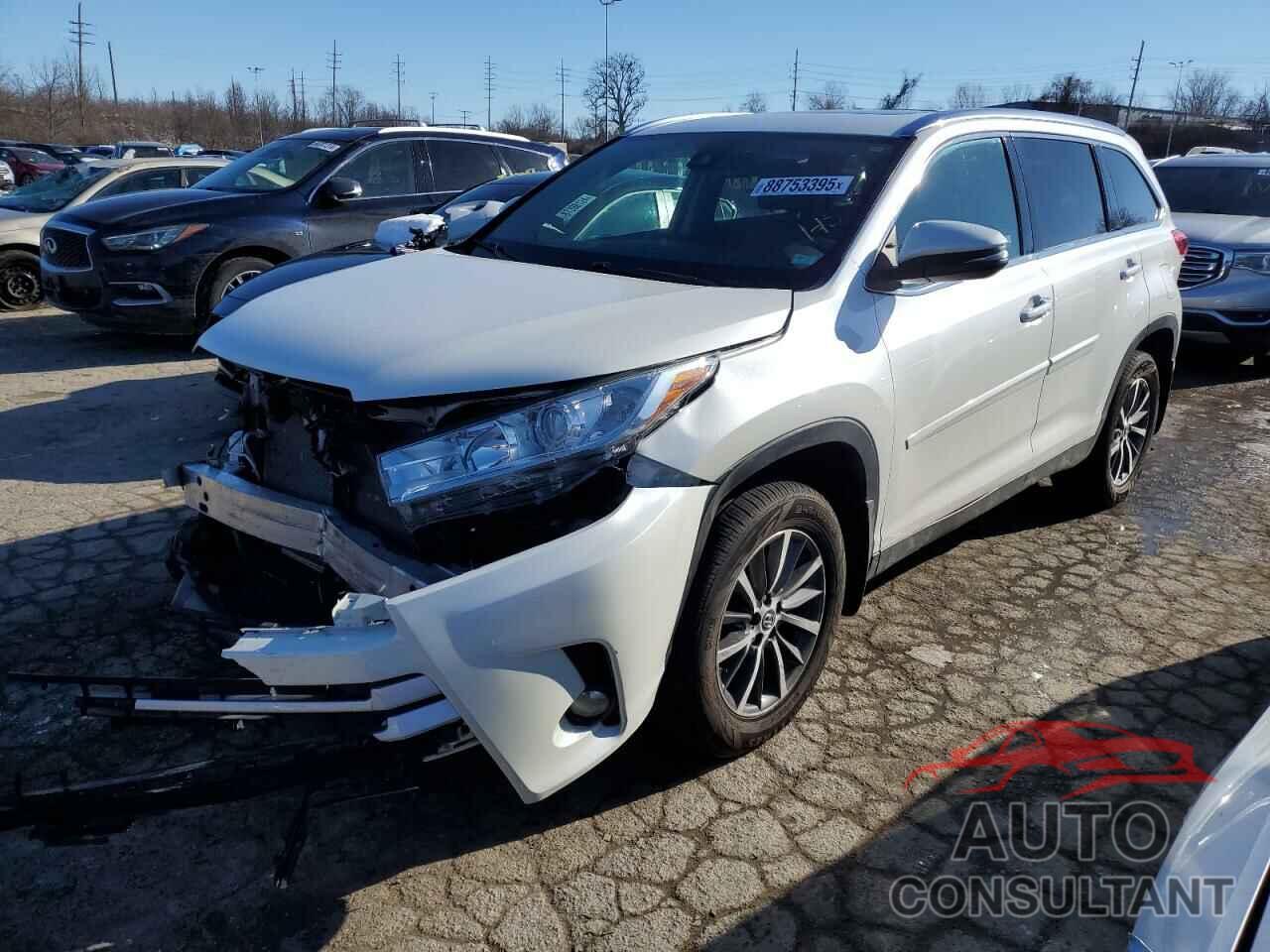 TOYOTA HIGHLANDER 2019 - 5TDJZRFH1KS604832