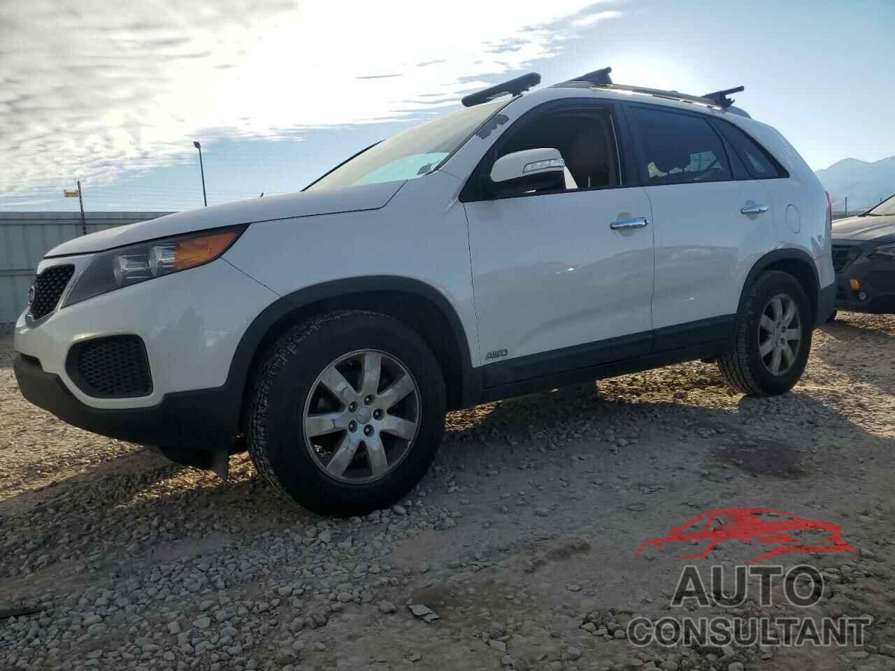 KIA SORENTO 2013 - 5XYKTDA28DG311926