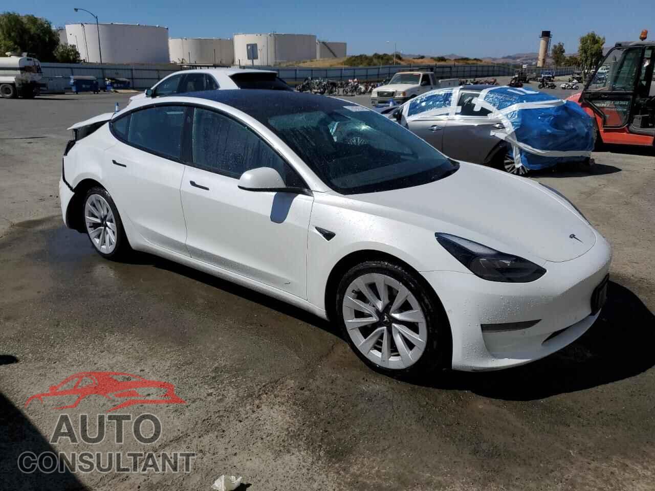 TESLA MODEL 3 2022 - 5YJ3E1EA9NF304717